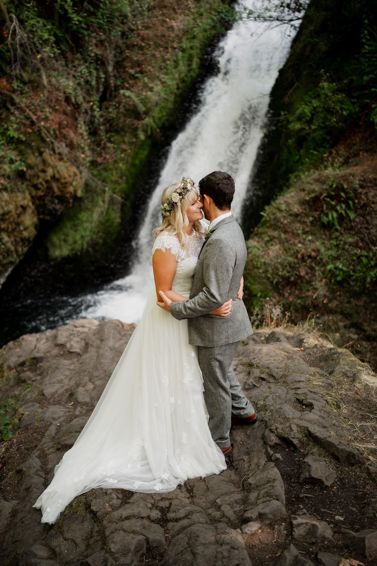 Bridal Veil Lodge Wedding Photography