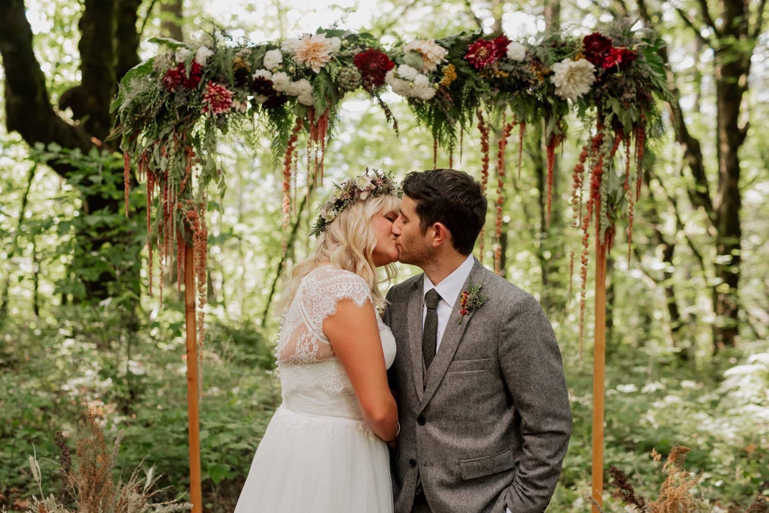 Bridal Veil Lodge Wedding Photography