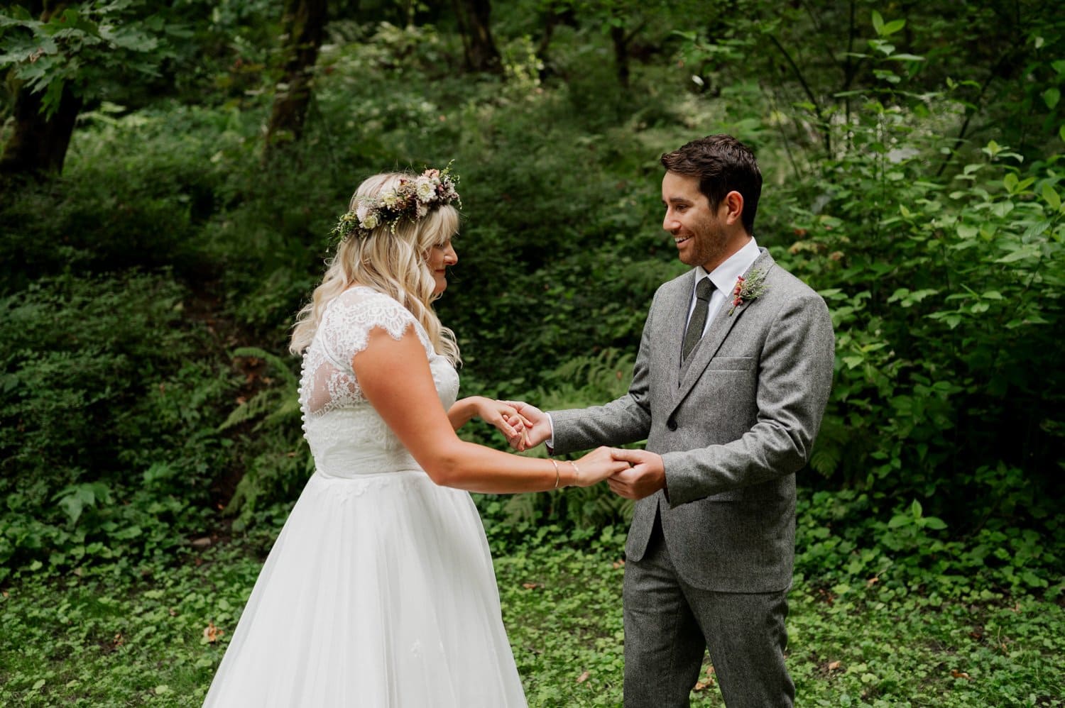Bridal Veil Lodge Wedding Photography