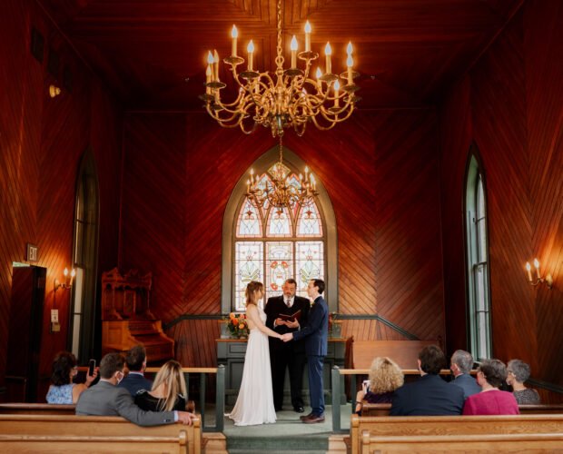 Oaks Pioneer Church Elopement Photography