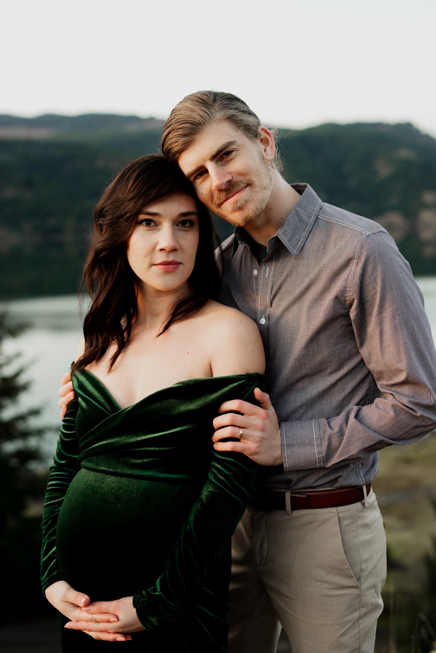 Columbia River Gorge Sunset Maternity Session