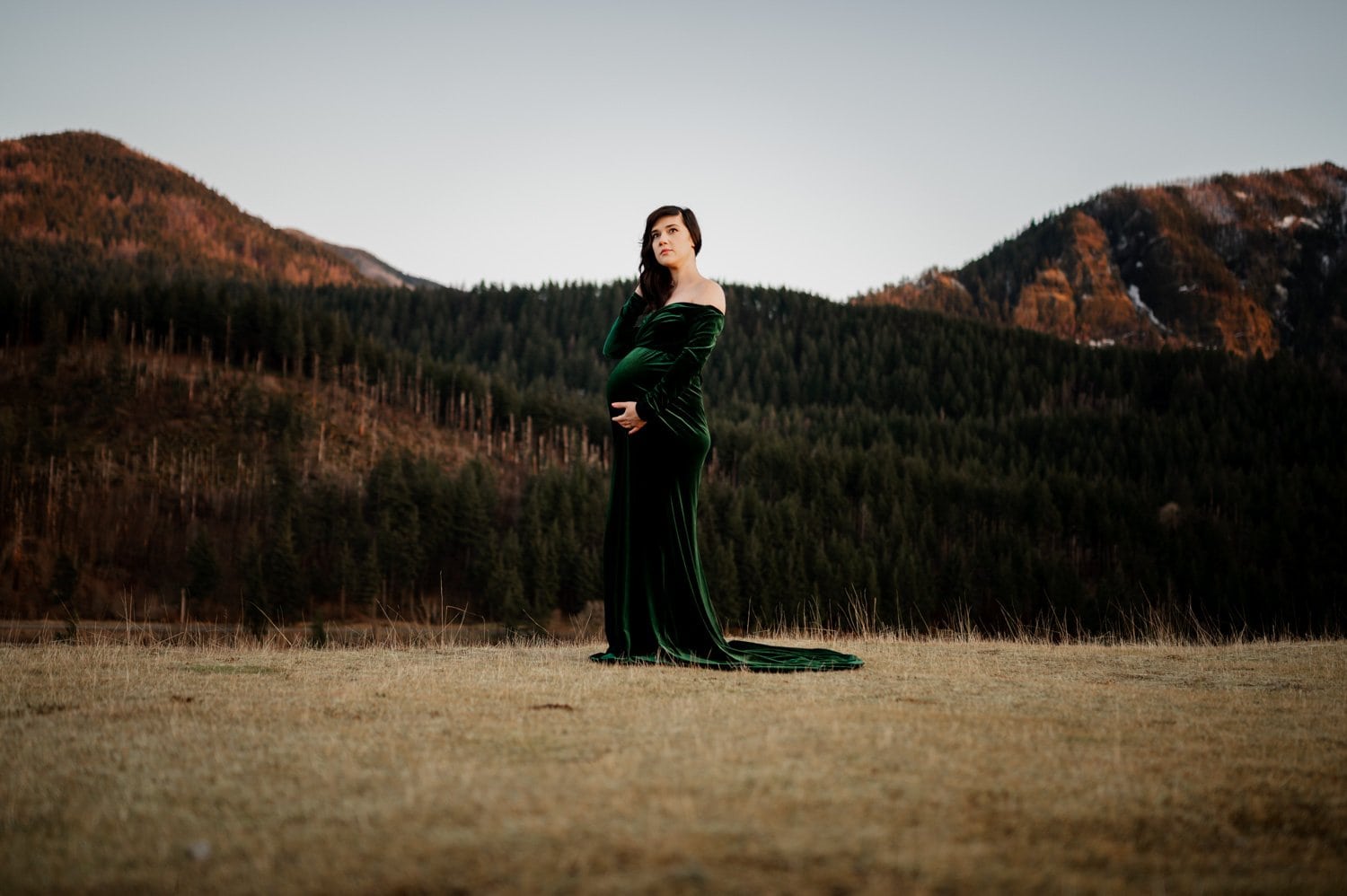 Columbia River Gorge Sunset Maternity Session