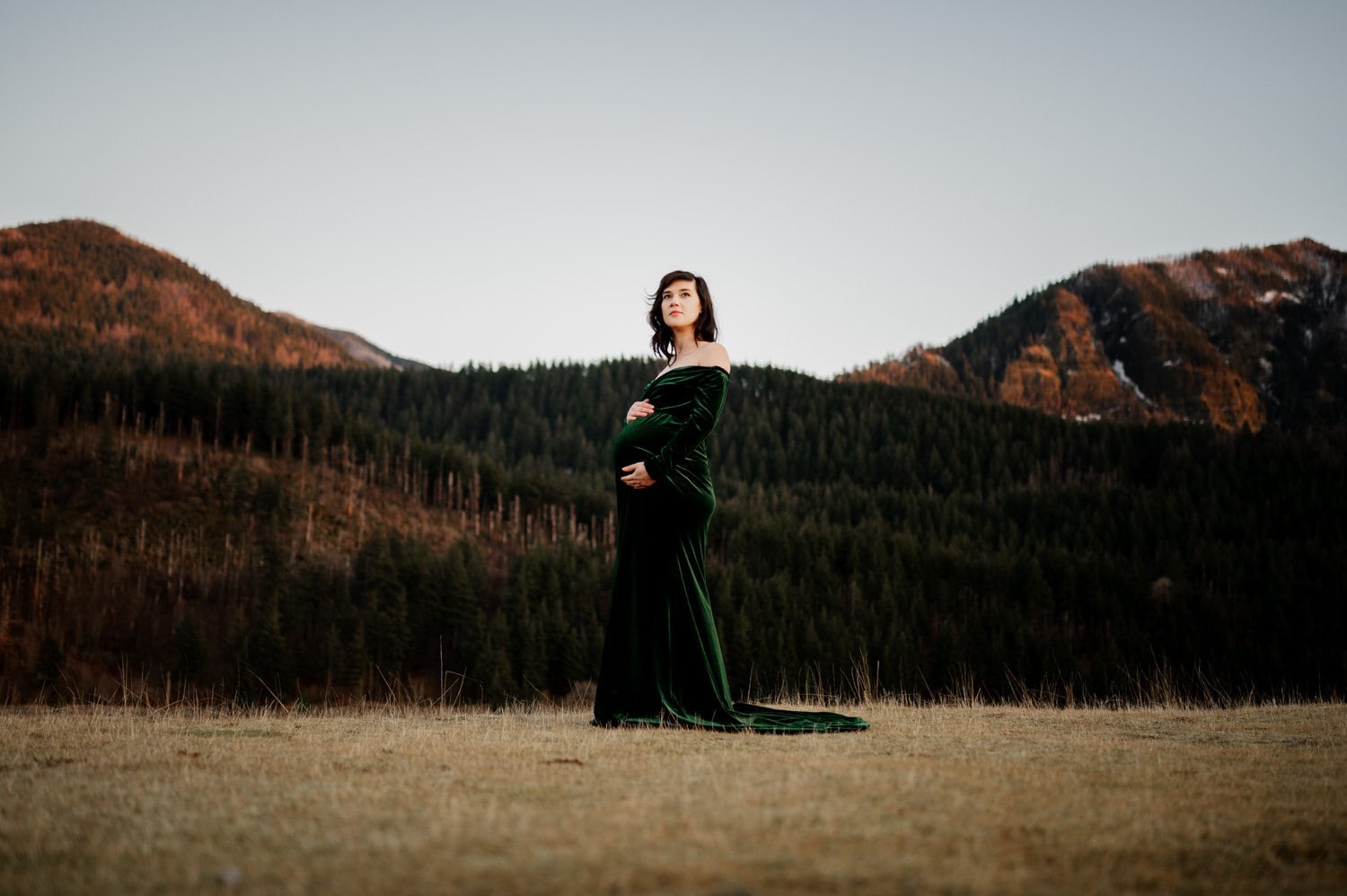 Columbia River Gorge Sunset Maternity Session