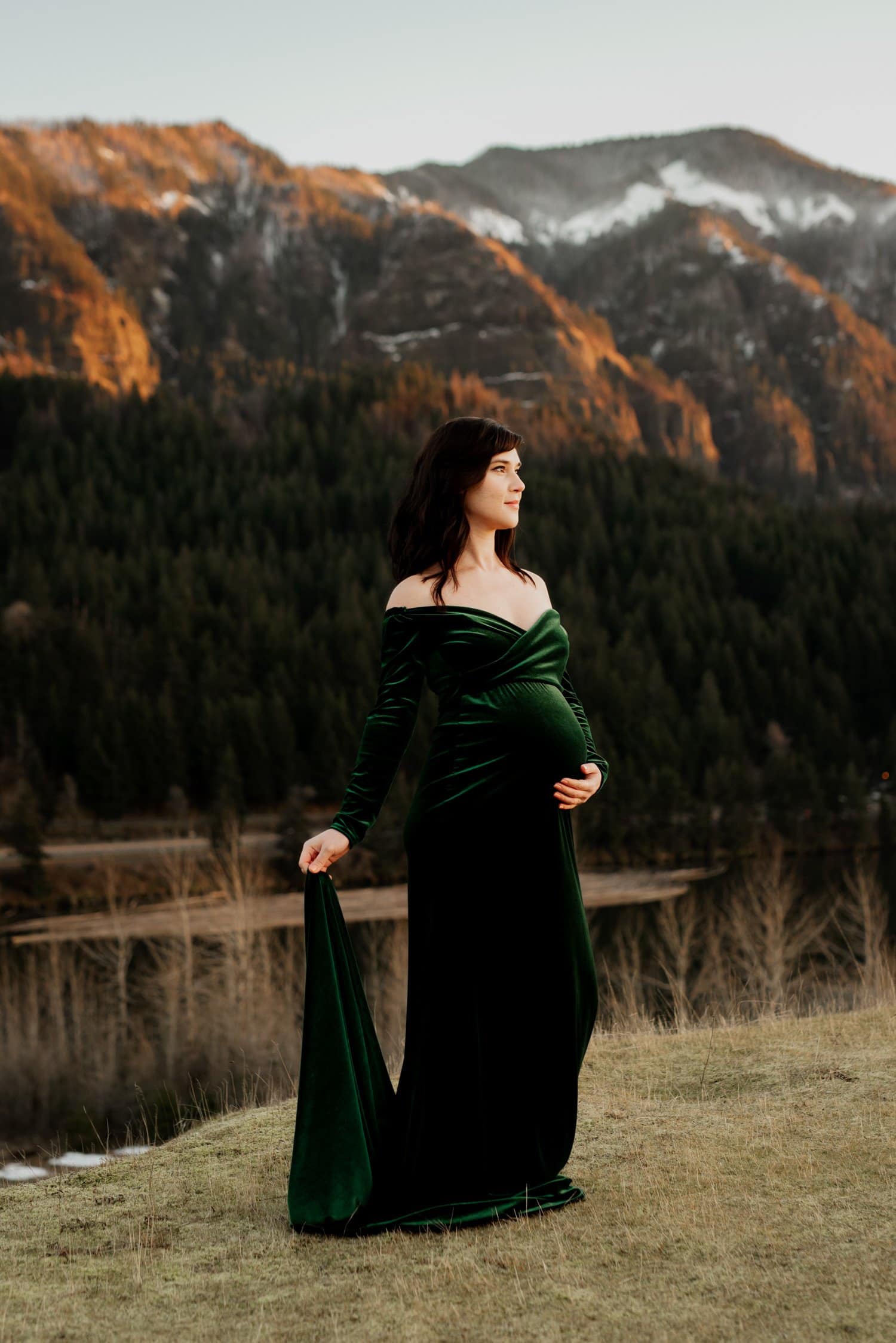 Columbia River Gorge Sunset Maternity Session