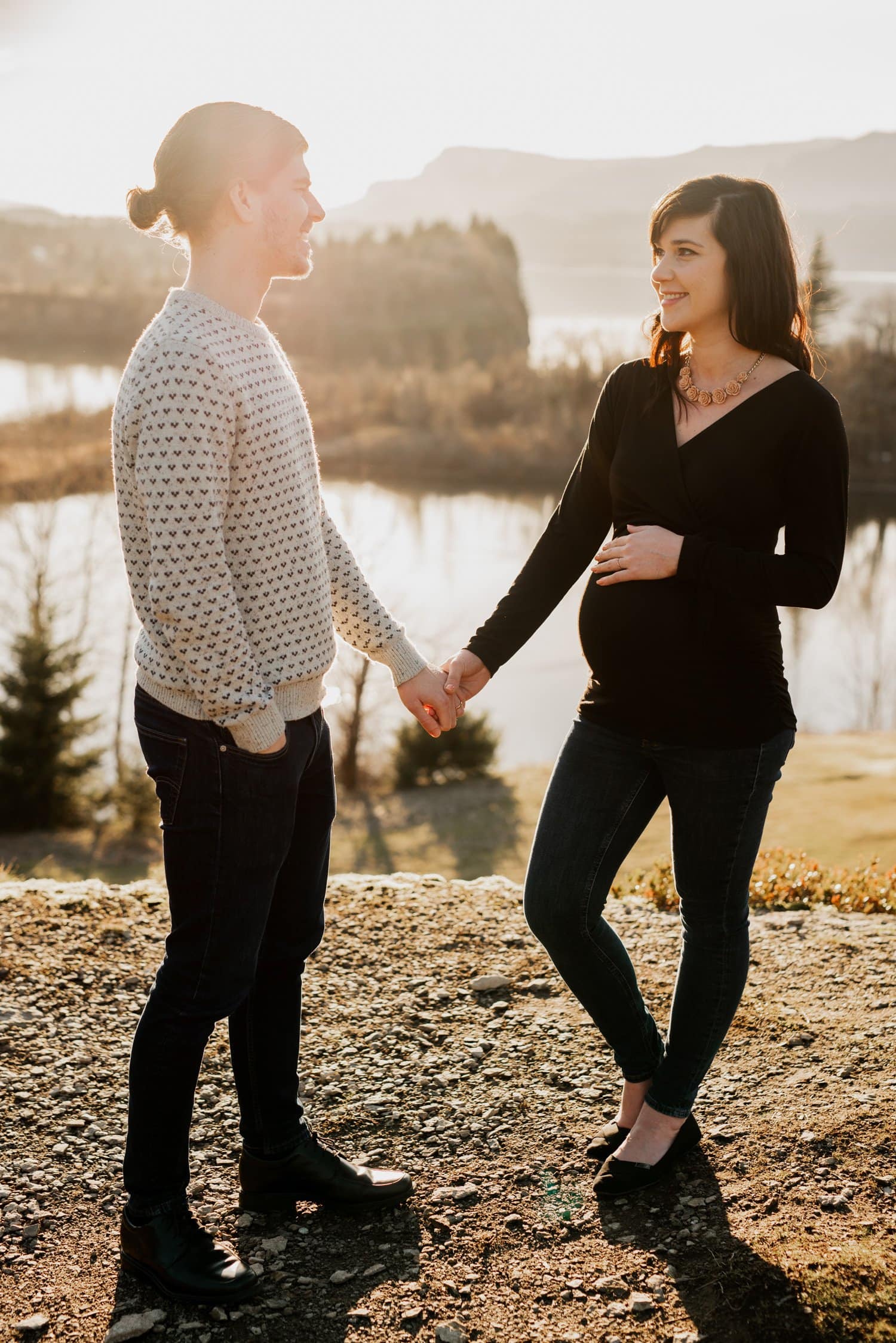 Columbia River Gorge Sunset Maternity Session