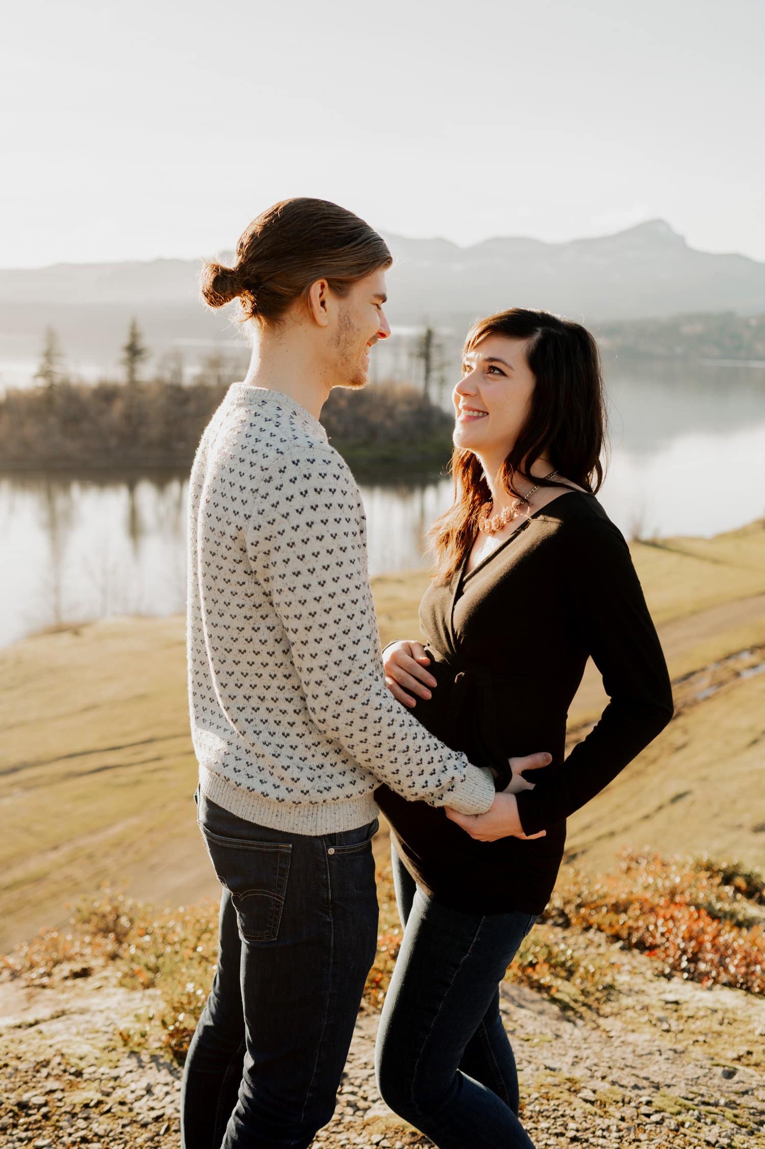 Columbia River Gorge Sunset Maternity Session