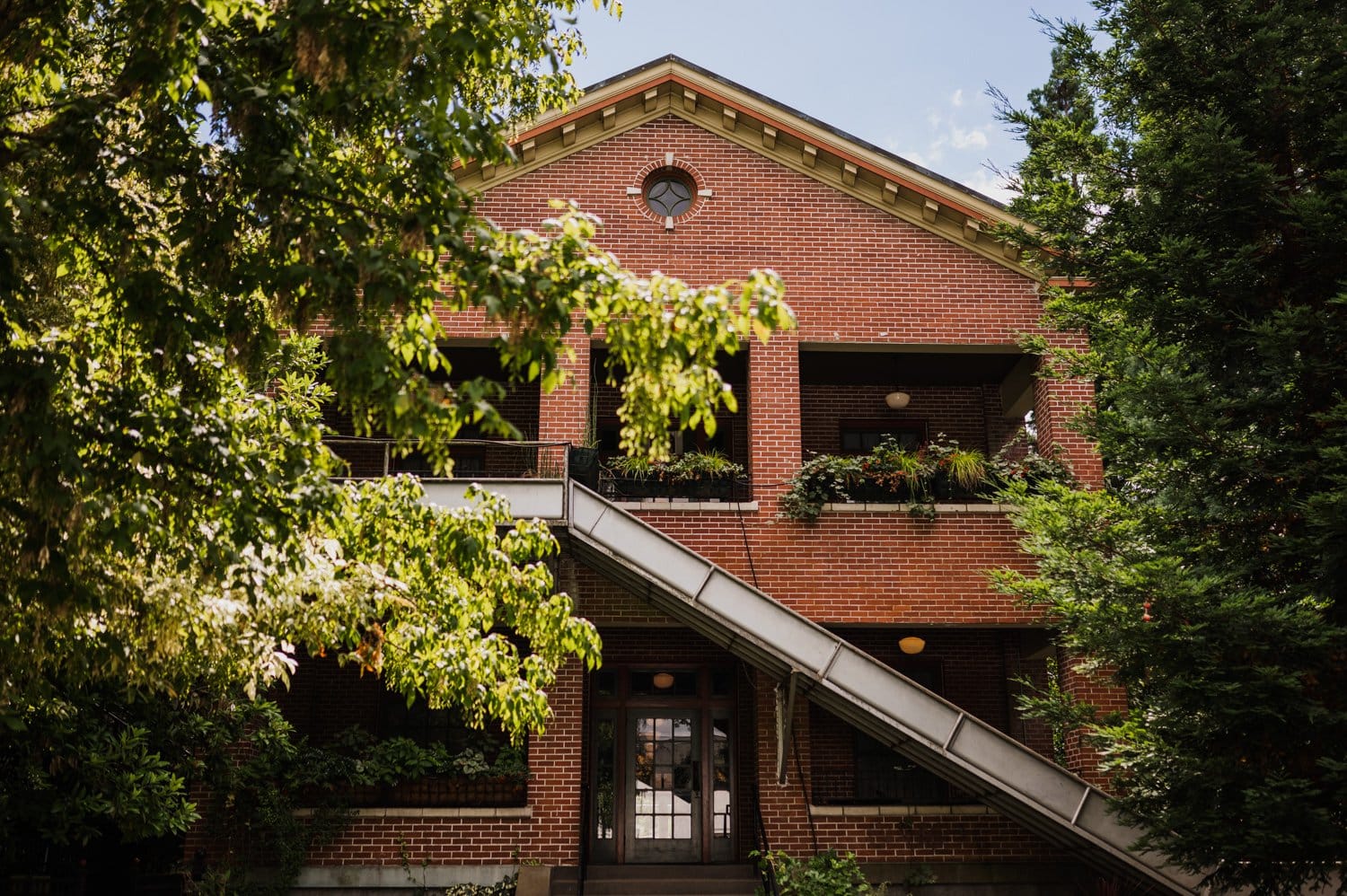 McMenamins Grand Lodge Wedding Photography