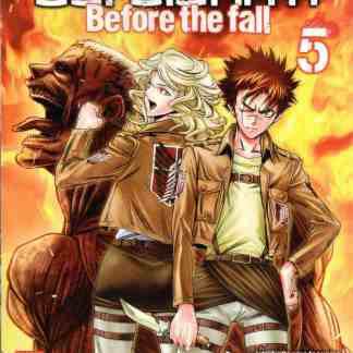 Copertina manga L'Attacco dei Giganti Before the Fall 5, personaggi adulti e titano in sfondo infuocato.