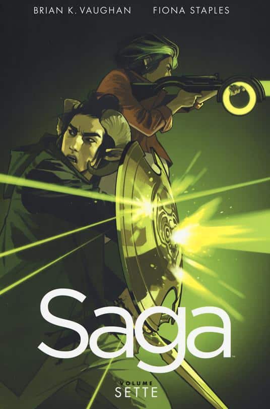 Copertina di Saga volume 7, personaggi con armi aliene e azione epica.