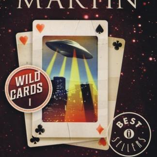 Copertina di libro con ufo e carte da gioco, tema alieno e mistero.