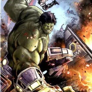 Hulk in azione in un fumetto Marvel, scena di battaglia intensa con esplosioni e caos.