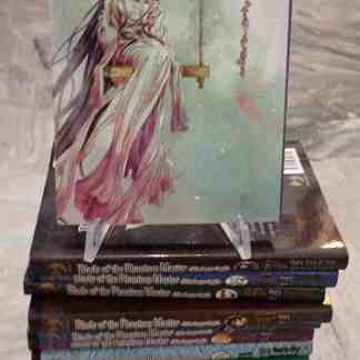Illustrazione manga Blade of the Phantom Master, serie completa con copertine colorate e dettagli artistici.