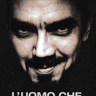 Alt: Copertina del libro con un volto sorridente e dark, Lorenzo Mankell, di Henning Mankell.