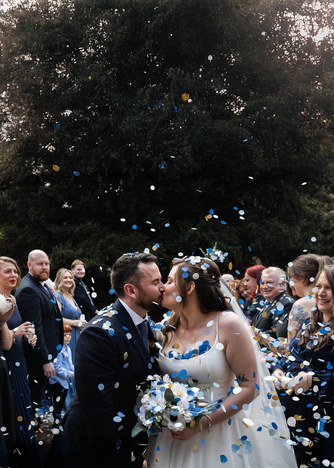 Photography of a DIY wedding in a manor house by London photographer Lauren Squire