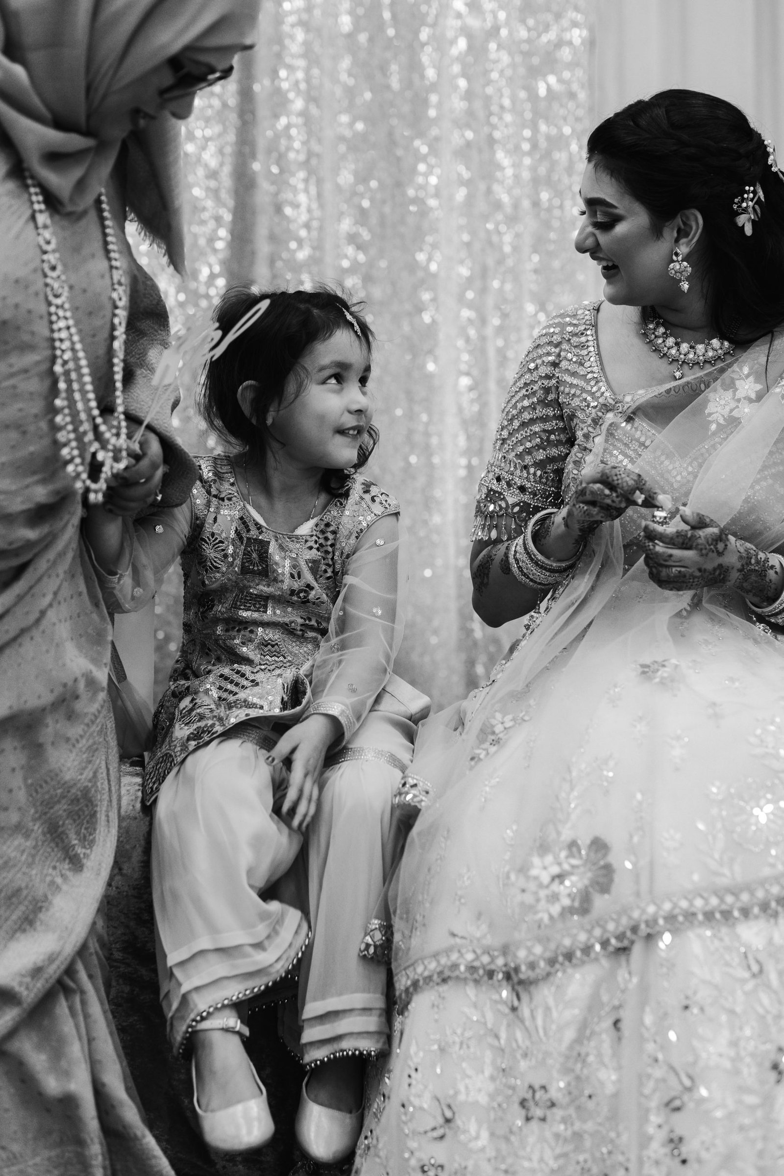 mehndi party photography indian wedding photographer london reading uk