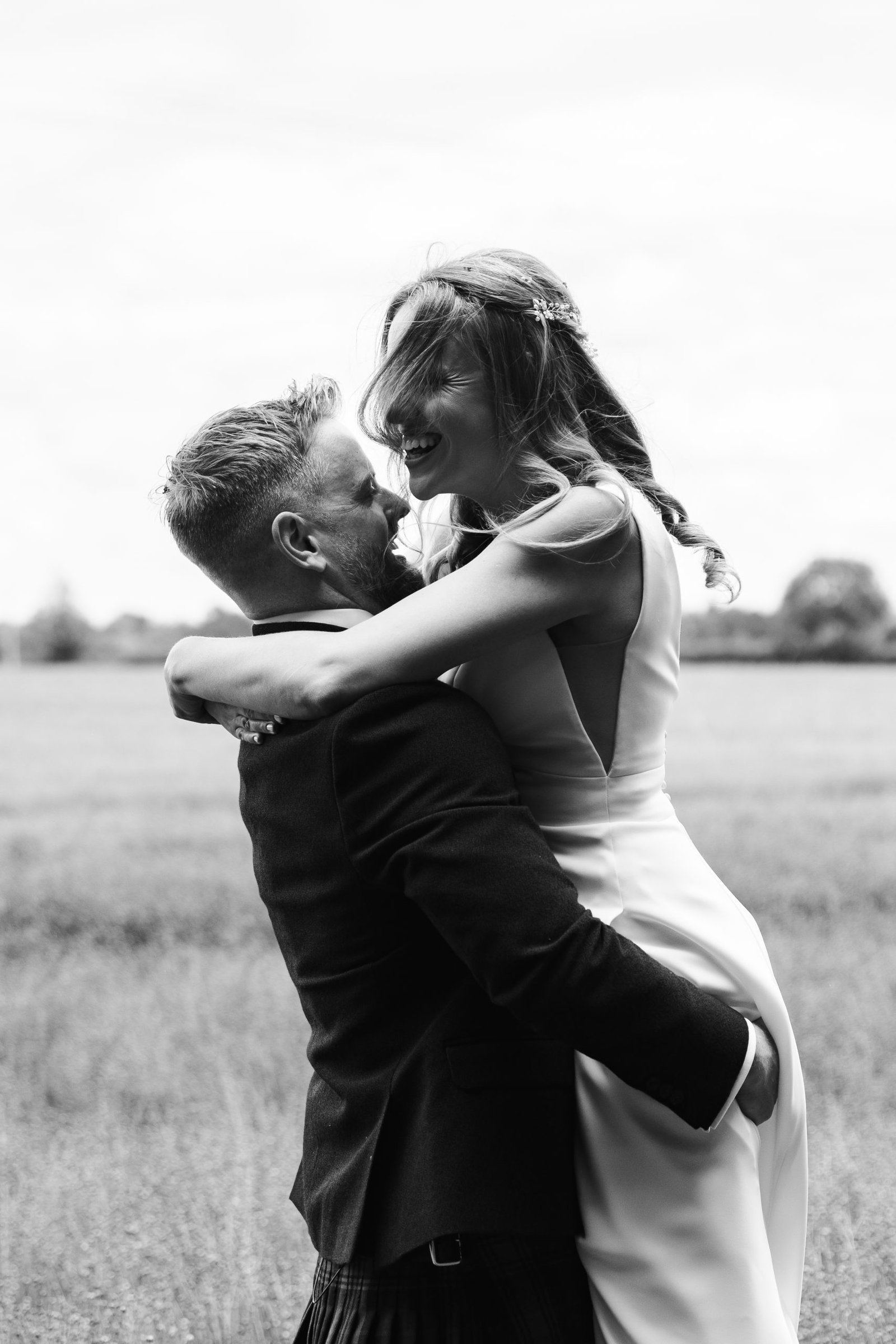 cotswolds wedding marquee | London wedding photographer Lauren Squire Photography