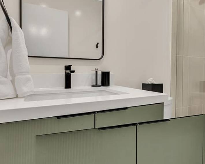 2.5-bathroom-3655_6
