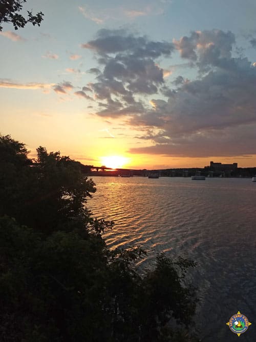 sunset over the Illinois River