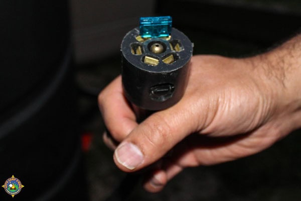 7-pin connector plug with a fuse in it to make running lights work when unplugged