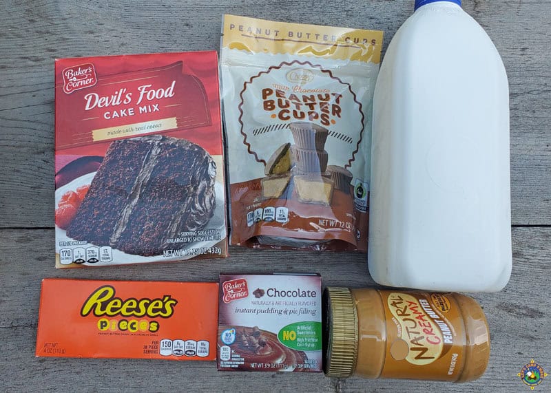 6 ingredients for a Peanut Butter Chocolate Cake