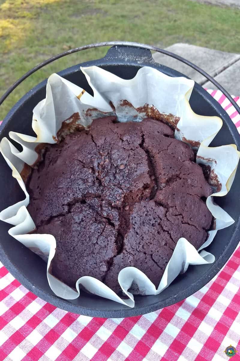 brownies in a dutch oven