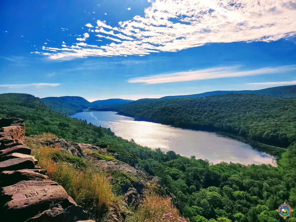 lake of the clouds at porcupine mountains state park