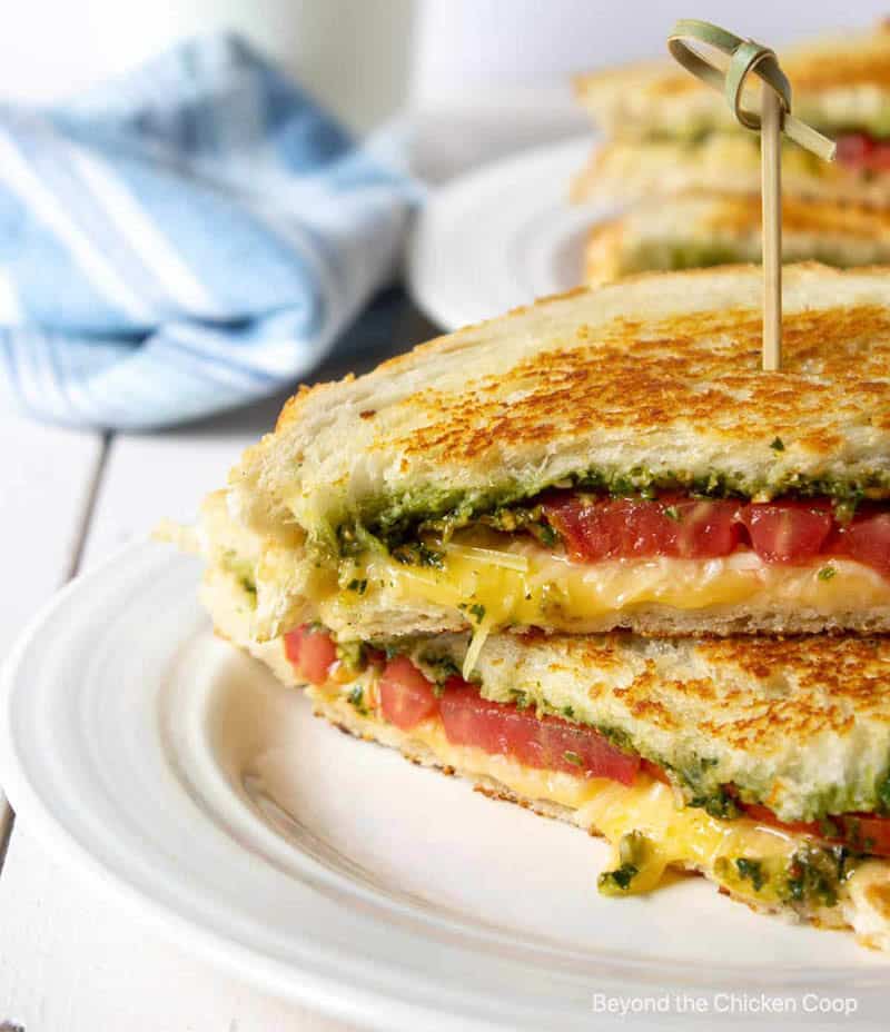 pesto grilled cheese sandwiche