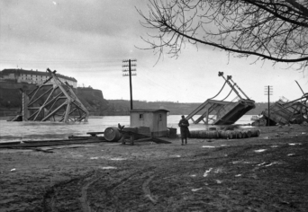 SZIVERI JÁNOS VERSÉRŐL