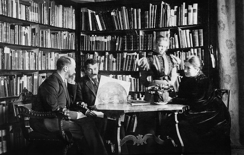 Aby Warburg balról a második