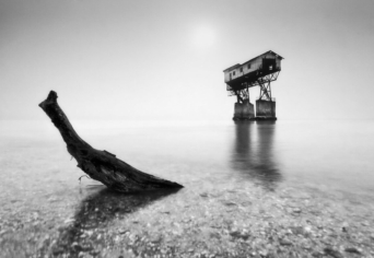 A SZÁZTIZENHETEDIK NAPON