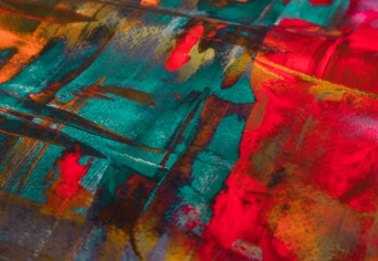 EGYENLETESEN LASSULÓ MOZGÁSSAL