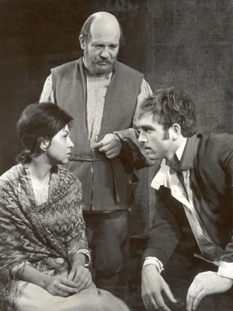 Éjjeli menedékhely, Domján Edit, Pécsi Sándor, Huszti Péter, madachszinhaz.hu 