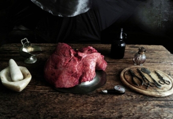 APOLLÓ, HOGY DÉLUSBÓL