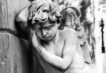 AJÁNLÓ – FECSKE CSABA VERSÉRŐL