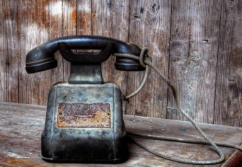 TELEFONHÍVÁS