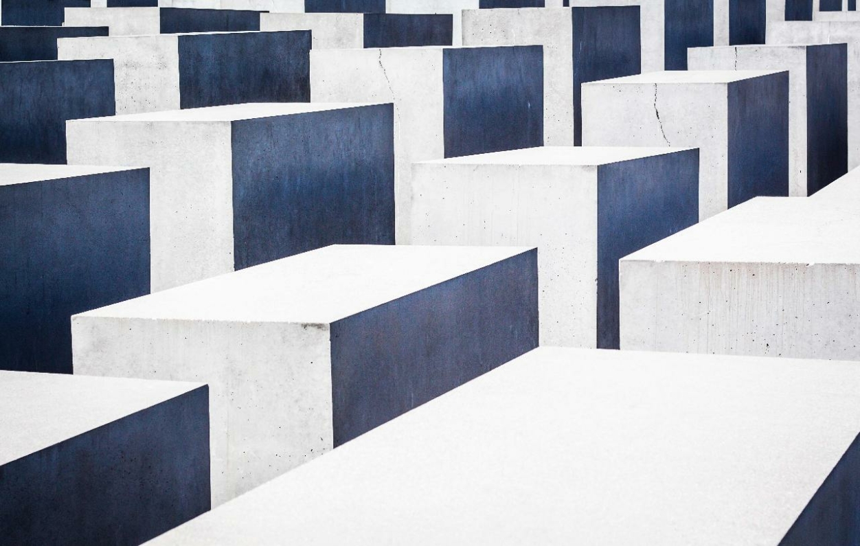 A 21. SZÁZAD URALKODÓ ESZMÉI?