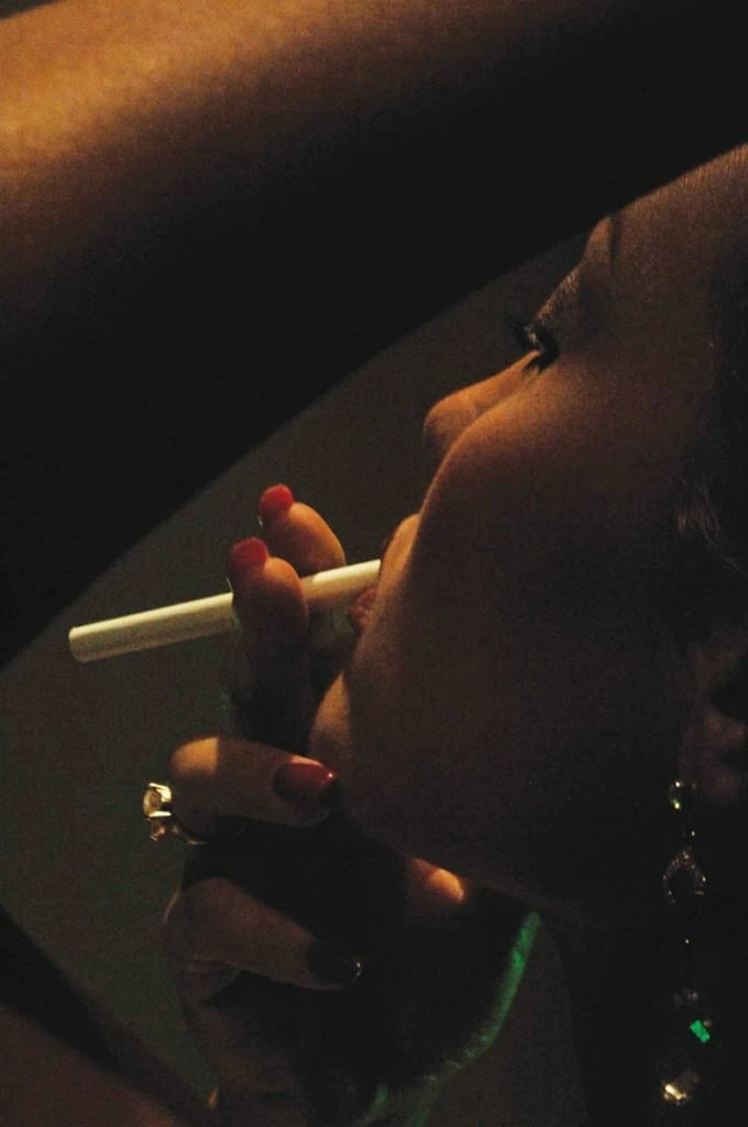 Pillanatkép Aryan Kaganof SMS Sugar Man (2005-2006) című, mobiltelefonnal forgatott filmjéből