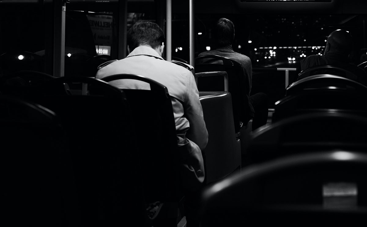 HALÁLTÁNC A TROLIBUSZON