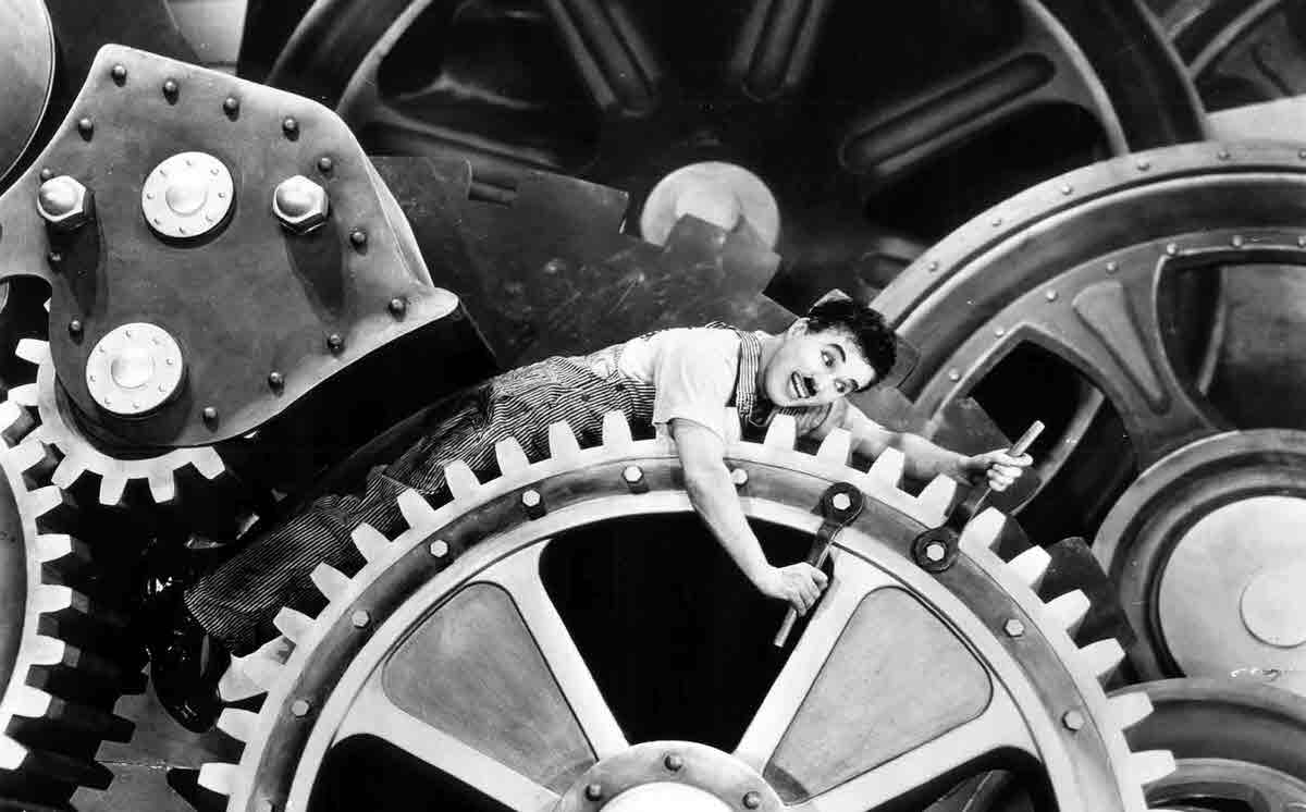 ELSŐ LÉPÉS A KAPITALIZMUSBA