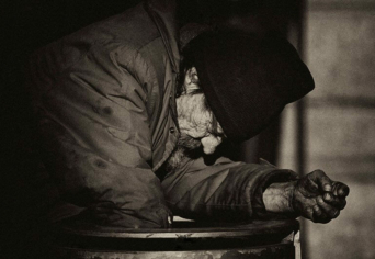 HÁROM MÉLTÓSÁGOS ÚR