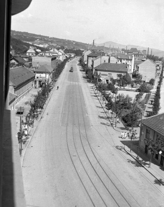 Bécsi út – San Marco utca elágazása a Nagyszombat utca felől fényképezve.