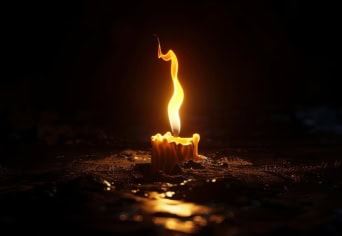 KÉT VÉGÉN ÉGŐ GYERTYA 