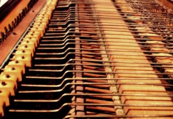 EGGYEL MEGINT KEVESEBB