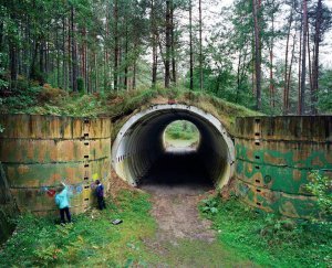 HÁROM