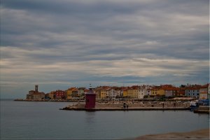 UTAZÁS A HÁBORÚS ADRIÁN