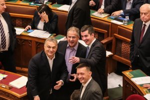 SZÉLJEGYZET A RABSZOLGATÖRVÉNYHEZ