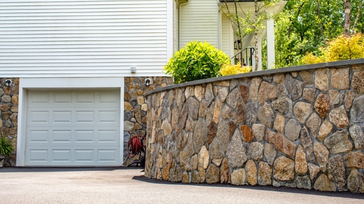driveway masonry wall