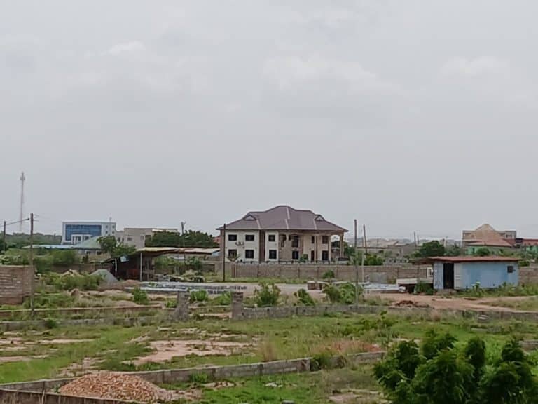 Buy Land in Ghana: The Ultimate Guide for Local and Foreign Buyers