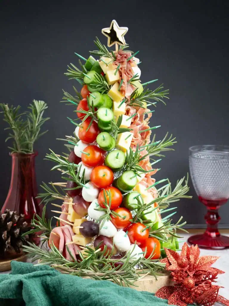 Easy Charcuterie Christmas Tree - Little Nomads Recipes, image size:768x1024