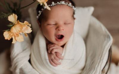 Winter Newborn Photography in Edmonton: What Parents Should Know